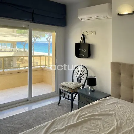 Acapulco 1-4 アパート プラヤ・デアロ